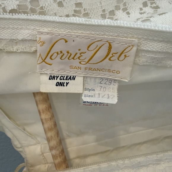 VTG Lorrie Deb San Francisco Wedding Dress Womens 11/12 Victorian Lace USA Read - Picture 2 of 14